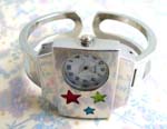 China warehouse manufactures high fashion jewelry at wholesale price. Silver plated bangle bracelet watch with thick frame inlaid with enamel stars