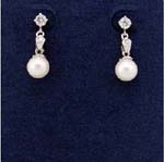 Fashion gemstone style earring distributed wholesale from China import agent. Petite earings with circular and diamond shape dcz stones holding imitation pearl. 