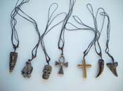 resin-blackcord-necklace-01