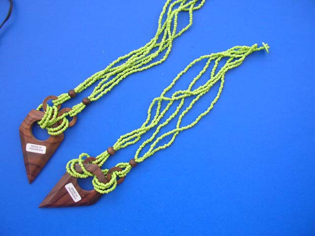 B2b bali jewellery wholesale - Exotic lime green beaded necklace with diamond motif wood pendant